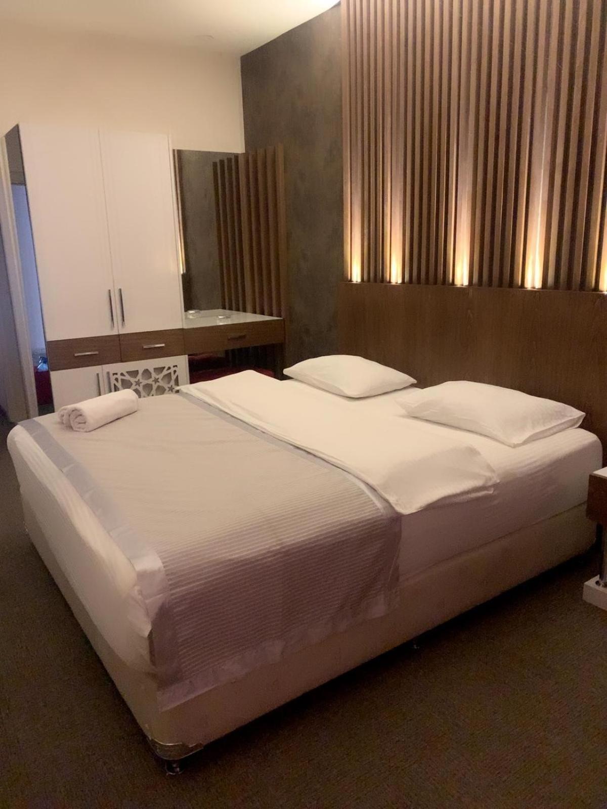 Hotel Admiral Balqash Zewnętrze zdjęcie